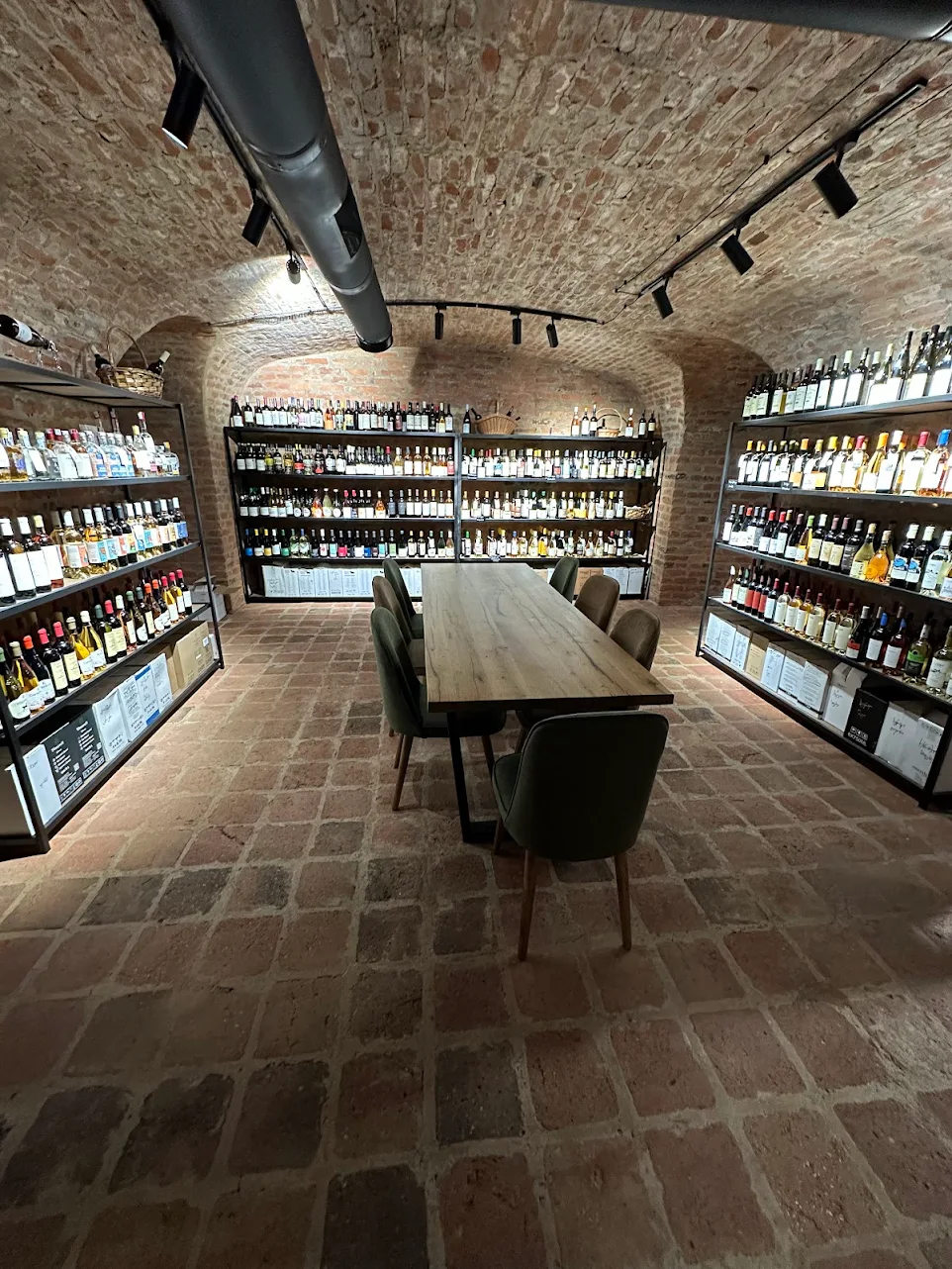 Дегустация вин в Wine Store Orbeliani — почувствуйте подлинный дух грузинского вина