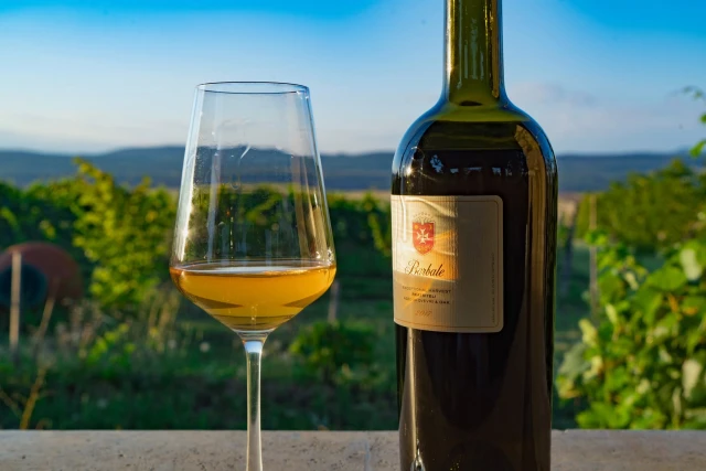 Поздний сбор Барбале – Уникальные десертные вина в Wine Store Orbeliani